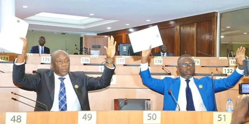 assemblee-nationale-le-ministre-tchagba-defend-un-important-projet-de-loi