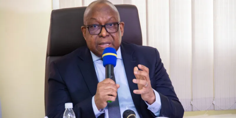 reseaux-sociaux-les-regulateurs-dafrique-et-de-leurope-se-reunissent-a-abidjan