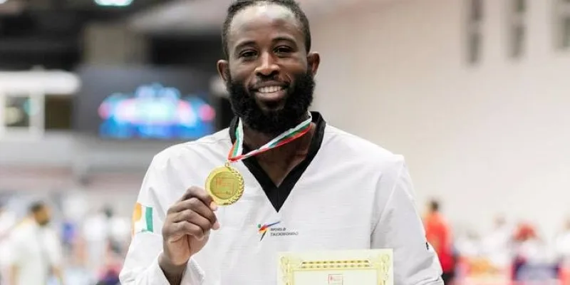 championnat-du-monde-de-taekwondo-a-azerbaidjan-cisse-cheick-salah-au-plus-haut-des-cieux