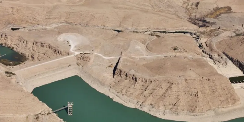 or-bleu-liran-et-lafghanistan-se-disputent-leau-du-helmand-sur-fond-de-rechauffement-climatique-partie-2