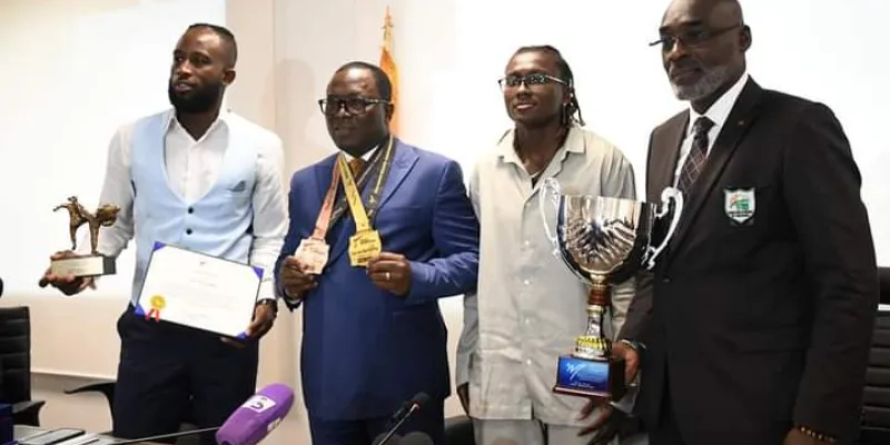 audience-du-ministre-des-sports-paulin-claude-danho-recoit-cisse-cheick-salah-et-ruth-gbagbi