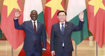 en-visite-au-vietnam-adama-bictogo-entend-renforcer-la-cooperation-abidjan-hanoi