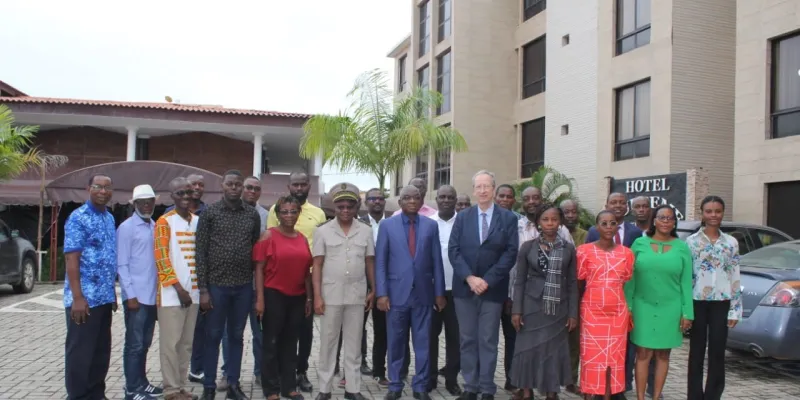 veille-strategique-et-intelligence-economique-des-journalistes-formes-pour-un-bon-traitement-de-linformation