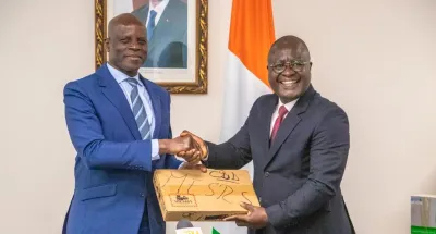 enseignement-superieur-adama-diawara-receptionne-des-equipements-informatiques-dune-valeur-de-60-millions-de-fcfa