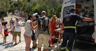 canicule-la-grece-toujours-en-proie-aux-fortes-chaleurs-et-aux-incendies
