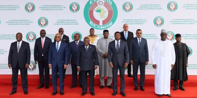 coup-detat-au-niger-la-cedeao-fixe-un-ultimatum-dune-semaine-et-nexclut-pas-un-recours-a-la-force