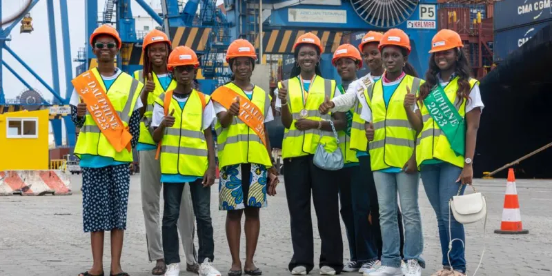 inclusion-des-jeunes-filles-dans-les-filieres-scientifiques-les-laureates-de-miss-mathematiques-honorees