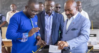 coup-detat-au-gabon-lex-chef-de-letat-ali-bongo-en-residence-surveillee