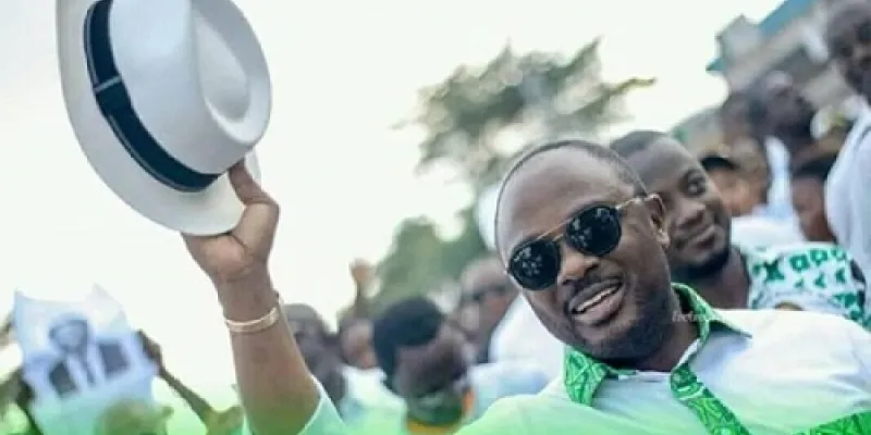 campagne-municipale-dr-emmou-sylvestre-cloture-en-beaute-ce-soir-a-port-bouet-centre