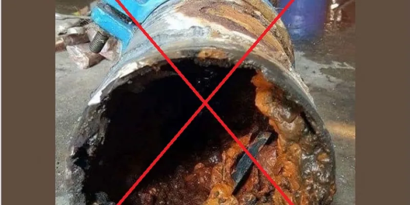 image-montrant-une-canalisation-deau-potable-rouillee-et-remplie-de-dechets-au-cameroun-voici-toute-la-verite