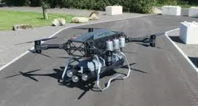 defense-un-drone-de-combat-pour-lancer-des-missiles-a-guidage-laser