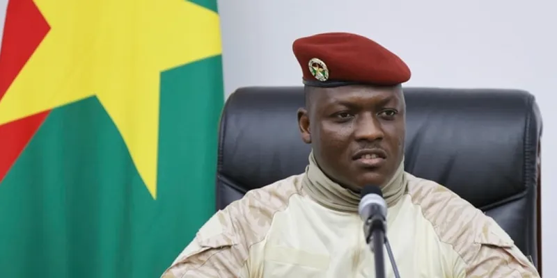 media-le-journal-jeune-afrique-interdit-de-diffusion-au-burkina-faso