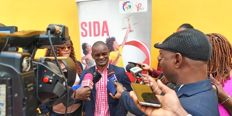 atelier-dorientation-des-organes-de-presse-celui-qui-prend-regulierement-ses-arv-on-le-declare-indetectable-dr-daniel-zana-kone