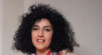 distinction-liranienne-narges-mohammadi-defenseuse-des-droits-humains-sacree-laureate-du-prix-nobel-de-la-paix