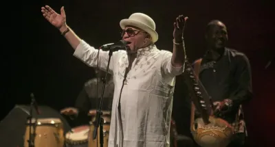 cote-divoire-mali-salif-keita-en-concert-pour-consolider-les-relations-entre-les-deux-pays