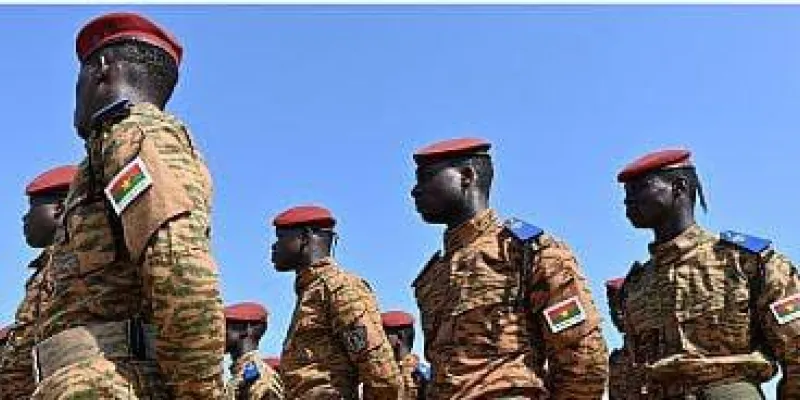 burkina-faso-les-autorites-en-place-envisagent-de-rapatrier-14-stagiaires-militaires-scolarises-a-lempt-de-cote-divoire