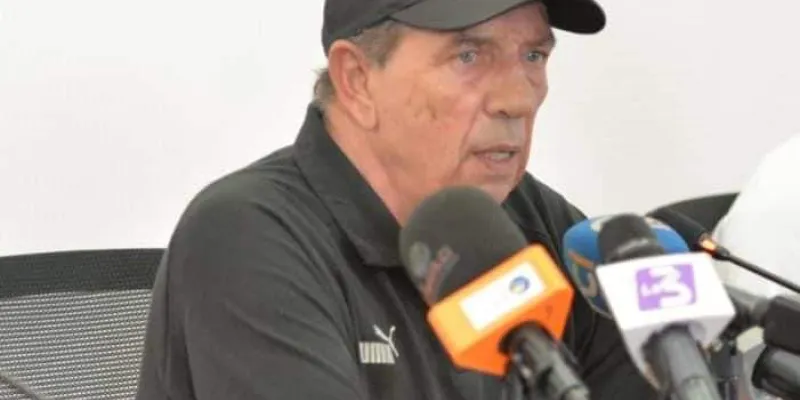 avant-gambie-vs-cote-divoire-on-a-un-groupe-qui-vit-bien-jean-louis-gasset