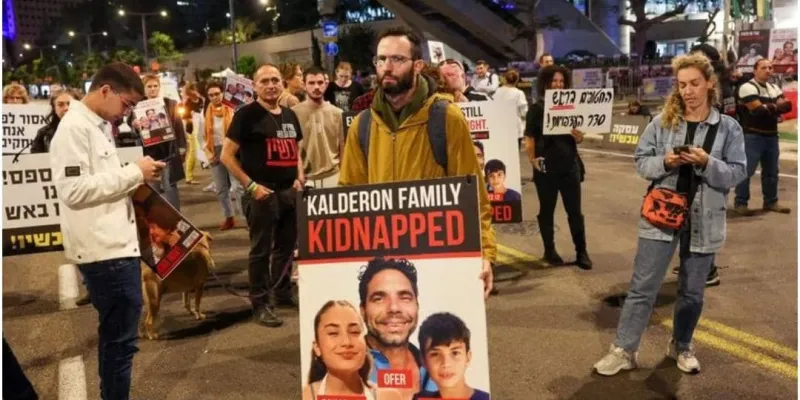 proche-orient-israel-et-le-hamas-approuvent-une-treve-et-une-liberation-dotages