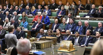 immigration-les-deputes-britanniques-approuvent-le-projet-de-loi-pour-expulser-des-migrants-au-rwanda