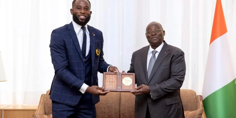 audience-le-vice-president-ivoirien-kone-tiemoko-mehilet-recoit-le-champion-olympique-cisse-cheick-salah