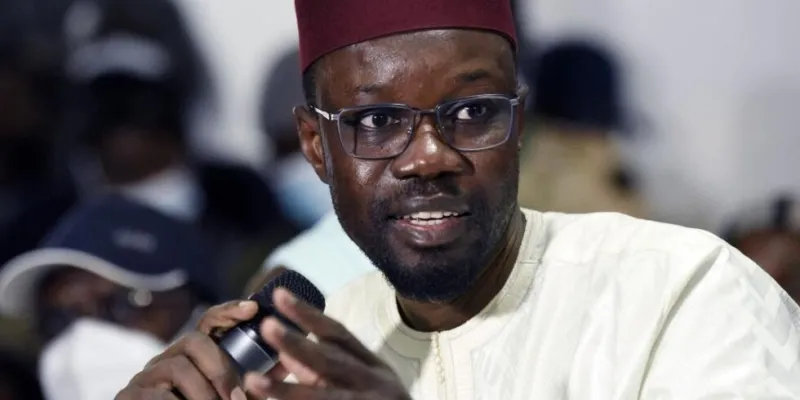 elections-presidentielles-au-senegal-ousmane-sonko-depose-son-dossier-de-candidature