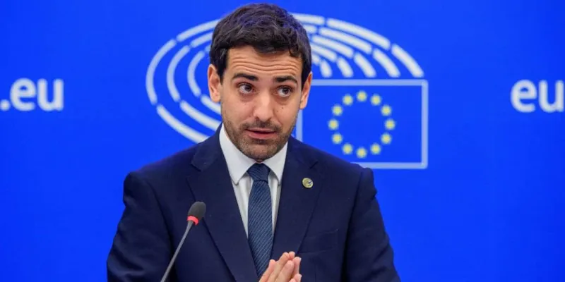 diplomatie-la-france-et-le-maroc-renouent-a-petits-pas