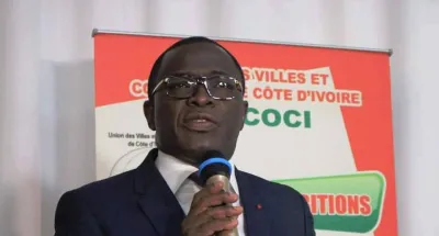 union-des-villes-et-communes-de-ci-uvivoci-le-president-paulin-claude-danho-en-ordre-de-bataille-avec-ses-pairs