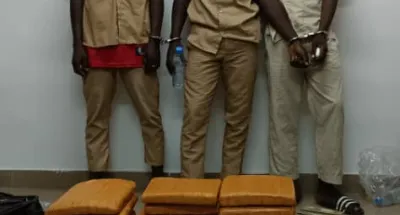 aboisso-trois-individus-habilles-en-tenue-scolaire-interpelles-en-possession-de-drogue