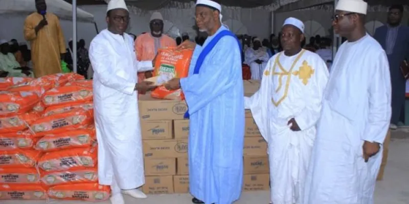 don-aux-populations-deguerpies-dattecoube-le-depute-maire-paulin-claude-danho-reconnaissant-au-cosim