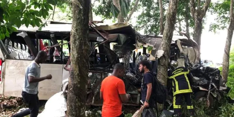 lundi-de-paques-sanglant-grave-accident-de-circulation-sur-lautoroute-du-nord-35-victimes-dont-06-blesses