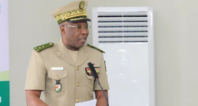 operationnalisation-du-nouveau-code-des-douanes-l-administration-douaniere-en-conclave-pour-trouver-des-solutions