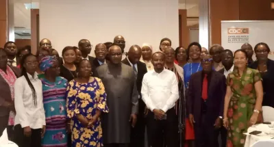 interets-sur-les-operations-financieres-la-cdc-ci-reverse-103-millions-de-fcfa-a-60-notaires