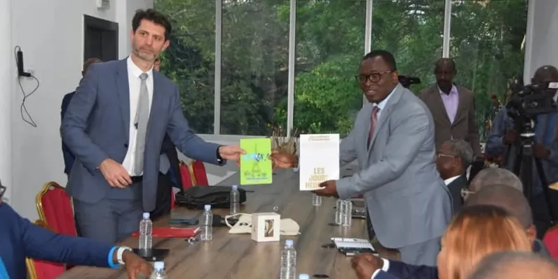 depollution-de-la-lagune-ebrie-les-villes-de-paris-et-abidjan-ensemble-pour-une-nette-proprete