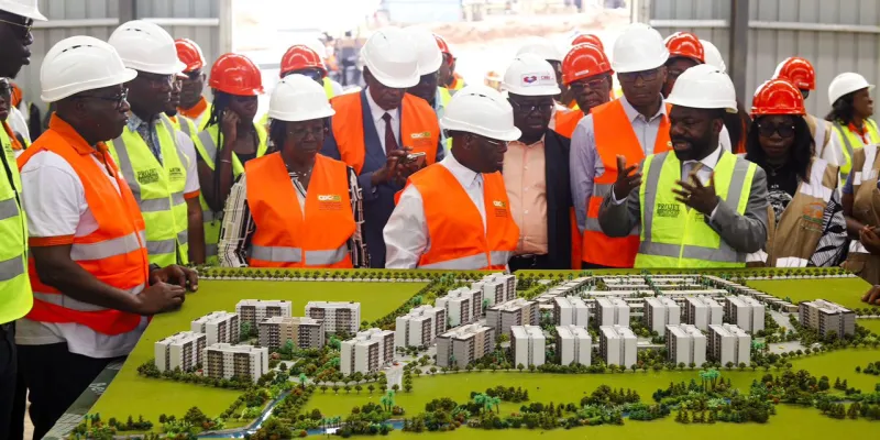 immobilier-en-cote-divoire-la-cdc-ci-et-son-partenaire-visitent-le-chantier-du-programme-immobilier-a-ahoue