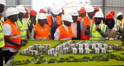 immobilier-en-cote-divoire-la-cdc-ci-et-son-partenaire-visitent-le-chantier-du-programme-immobilier-a-ahoue
