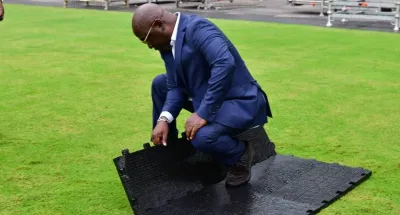deuxieme-etape-de-la-tournee-de-lartiste-didi-b-le-stade-de-la-paix-de-bouake-pret-pour-accueillir-levenement