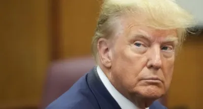 etats-unis-trump-accuse-macron-de-lecher-le-c-du-president-chinois