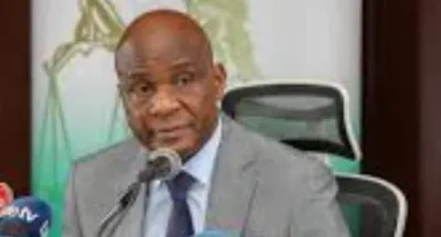 une-affaire-de-diffamation-et-dinsultes