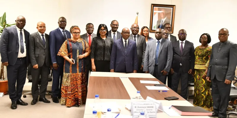 formation-professionnelle-et-sports-le-lancement-des-travaux-de-construction-des-terrains-de-quatre-lycees-techniques-prevu-le-samedi-08-novembre-2025