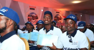 ecole-de-la-deuxieme-chance-203-apprentis-de-la-seconde-cohorte-recoivent-leur-diplome-de-fin-de-formation