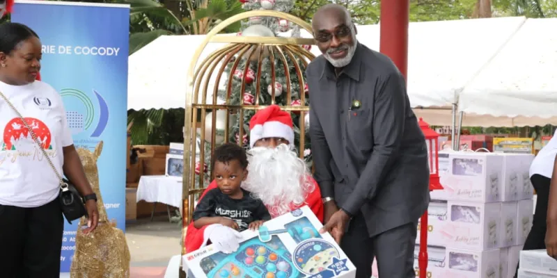 cest-la-noel-avant-lheure-a-cocody