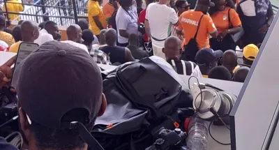 cote-divoire-tribune-de-presse-du-sanctuaire-des-journalistes-au-grand-bazar