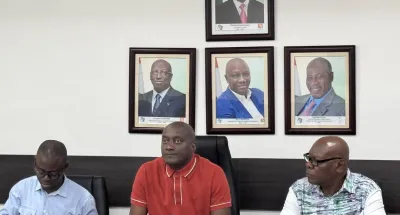 football-division-3-ivoirienne-a-deux-journees-de-la-fin-indecis-dans-les-poules-a-et-b-cest-fait-dans-les-groupes-c-et-d