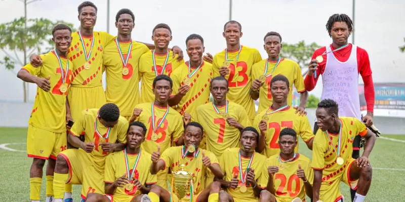 foot-jeunes-finale-de-la-1ere-edition-de-keahcup-deux-plateaux-fc-inscrit-son-nom-en-lettres-dor