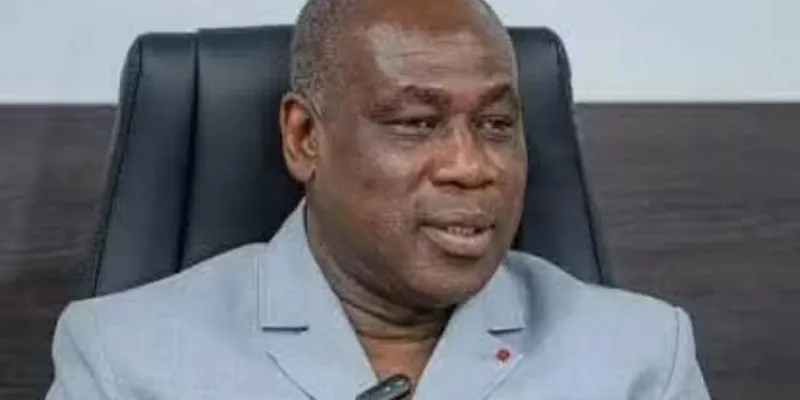 stella-club-dadjame-reelu-pour-la-7e-fois-pca-je-suis-un-dictateur-eclaire-salif-bictogo