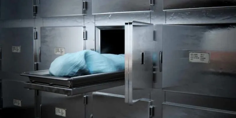 yamoussoukro-une-jeune-fille-enceinte-sejecte-dun-vehicule-et-perd-la-vie