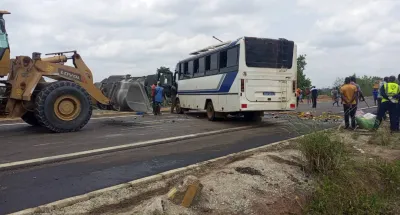 accident-19-blesses-dont-5-enfants-dun-mini-car-a-tie-ndiekro