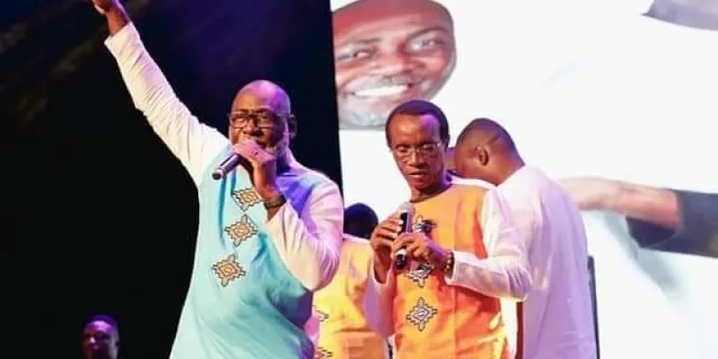 pour-la-cause-des-enfants-malades-des-pretres-catholiques-donnent-un-grand-concert-de-chants