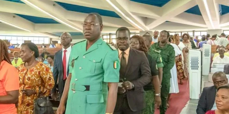 mission-republicaine-le-personnel-du-ministere-des-eaux-et-forets-implore-le-seigneur