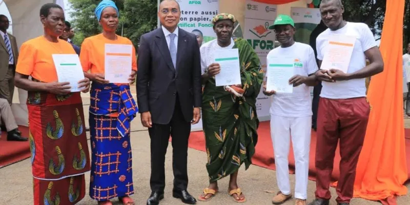 securisation-du-patrimoine-foncier-rural-adama-coulibaly-annonce-un-appui-de-120-milliards-de-fcfa